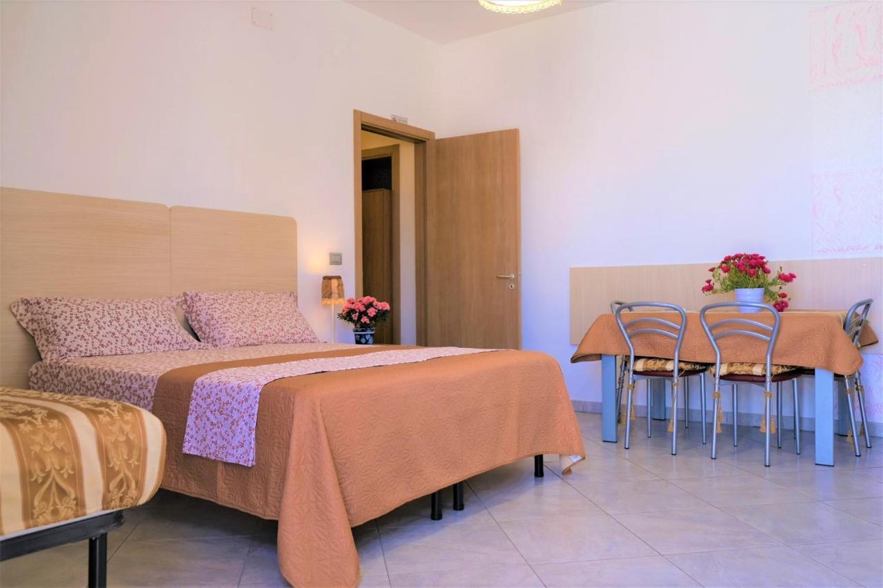 Da Casa Tiziana Hotel Porto Cesareo Luaran gambar